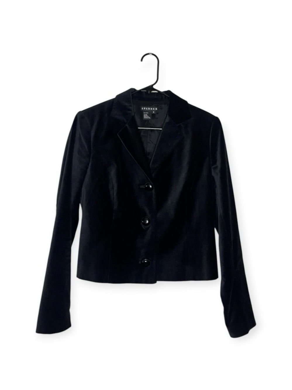 SPANNER Black Velvet Three-Button Tailored Blazer